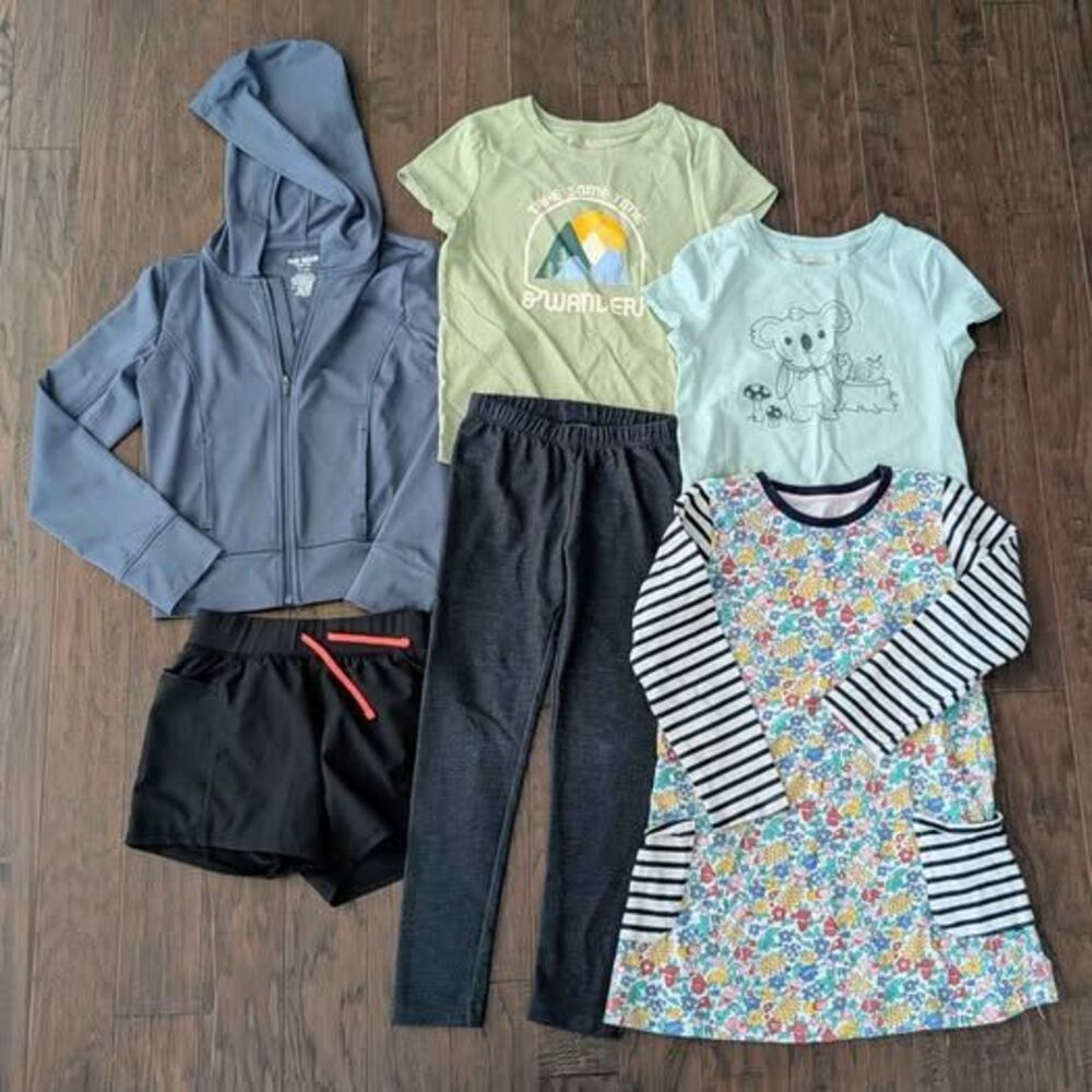 Lot of Girls Size 6/7 Clothes